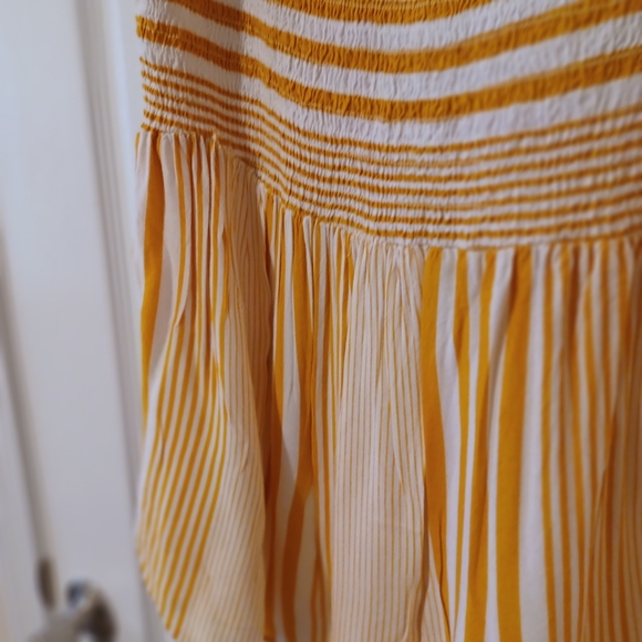 18 CENTIMETERS Fitted Bodice Smock Top Gold and White Striped Size 1X - Picture 7 of 10